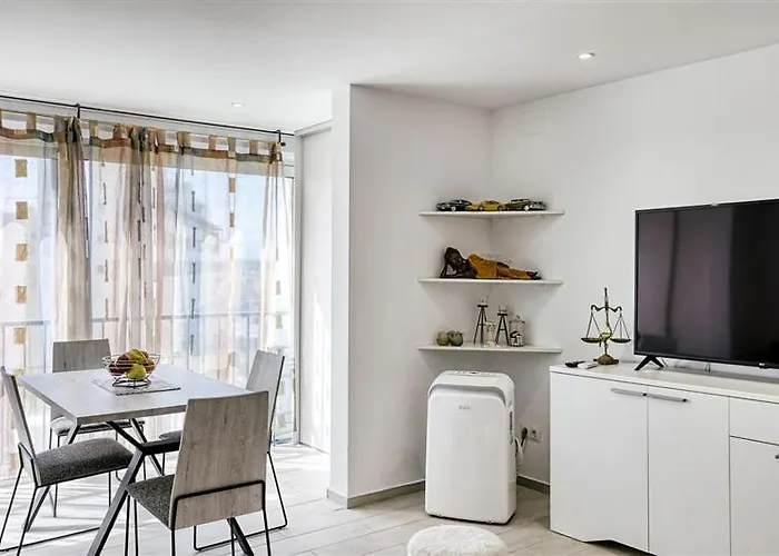 Karina 4m Apartment